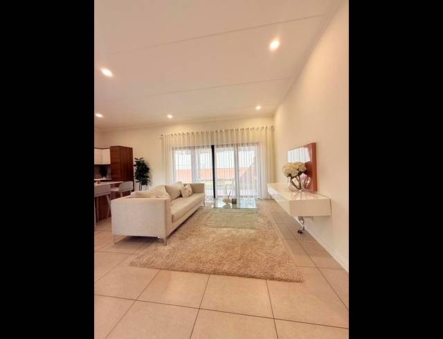 3 BEDROOM APARTMENT FOR SALE IN SUNNINGHILL